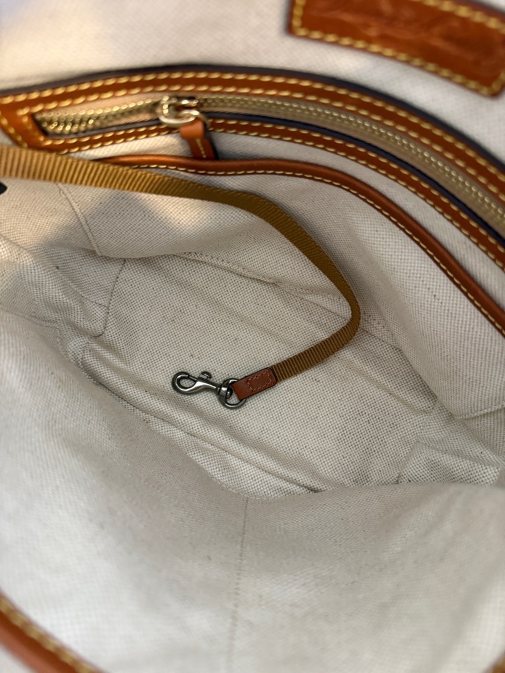 Dooney & Bourke Red Monogram Large Sac Shoulder Bag - Picture 4 of 5